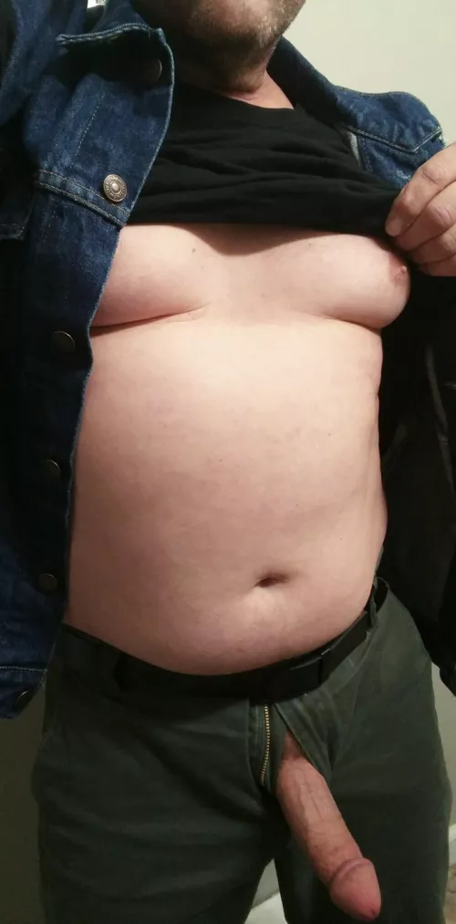 Does this picture of me do anything for you?