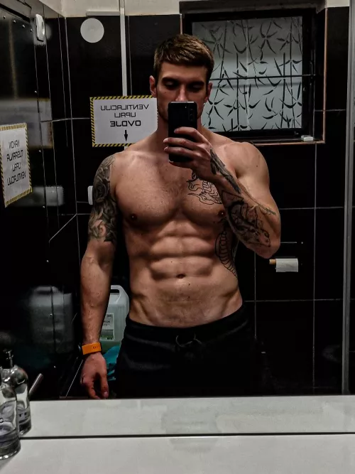 Easy Like Sunday Morning 😏😏