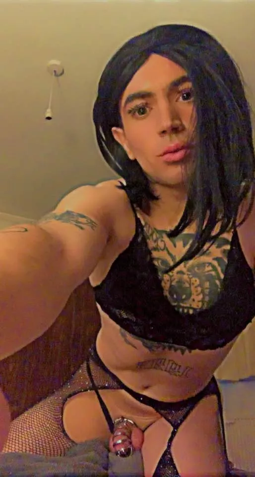 exposing sissy Naomi for first time without filters,, she's shaved, caged ,plugged for the occasion,,, wish her luck in her new life