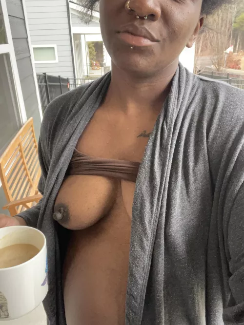 front porch sippin’. I wonder if you live in my neighborhood ☺️..