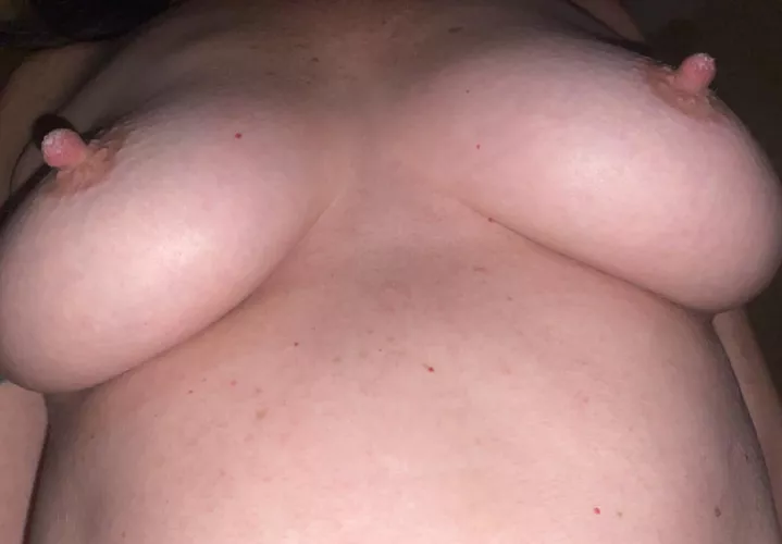 Full. Dry milk on the nips