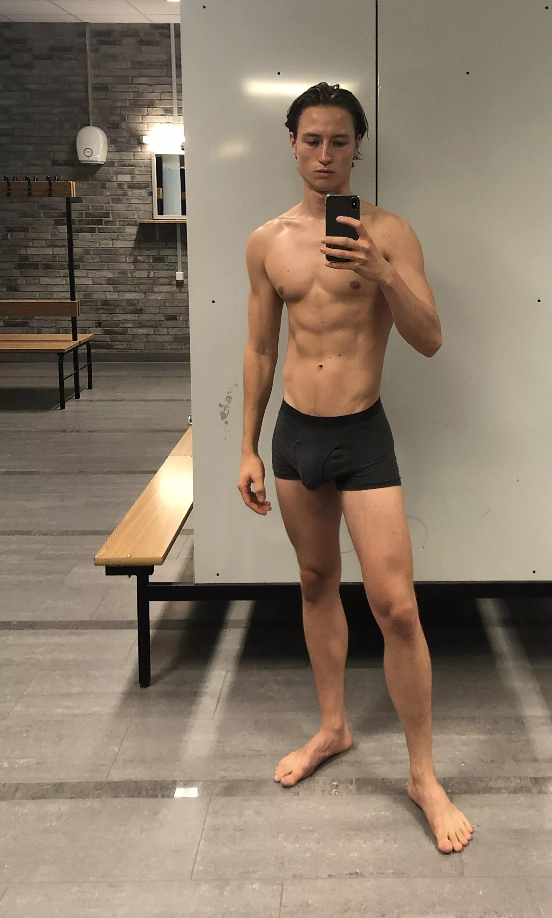 Hey. Just started swimming and am looking for good swim trunk brands if anyone has recs :)