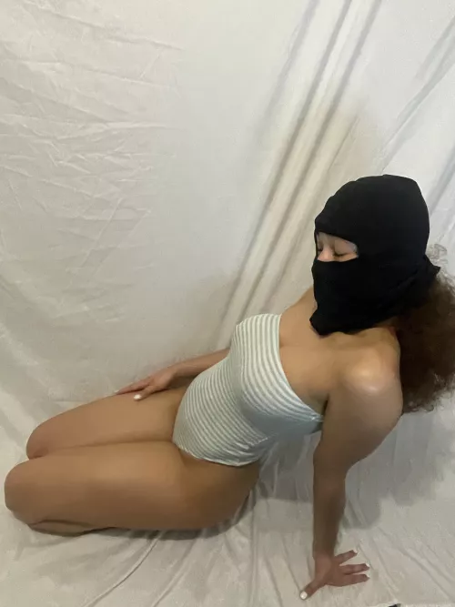 How many girls is too many to date