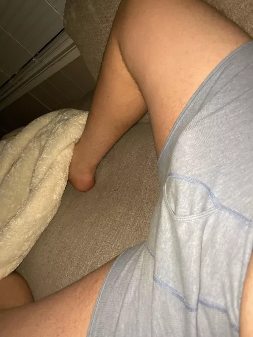 How’s my imprint? This 6’5 man needs a tight ass