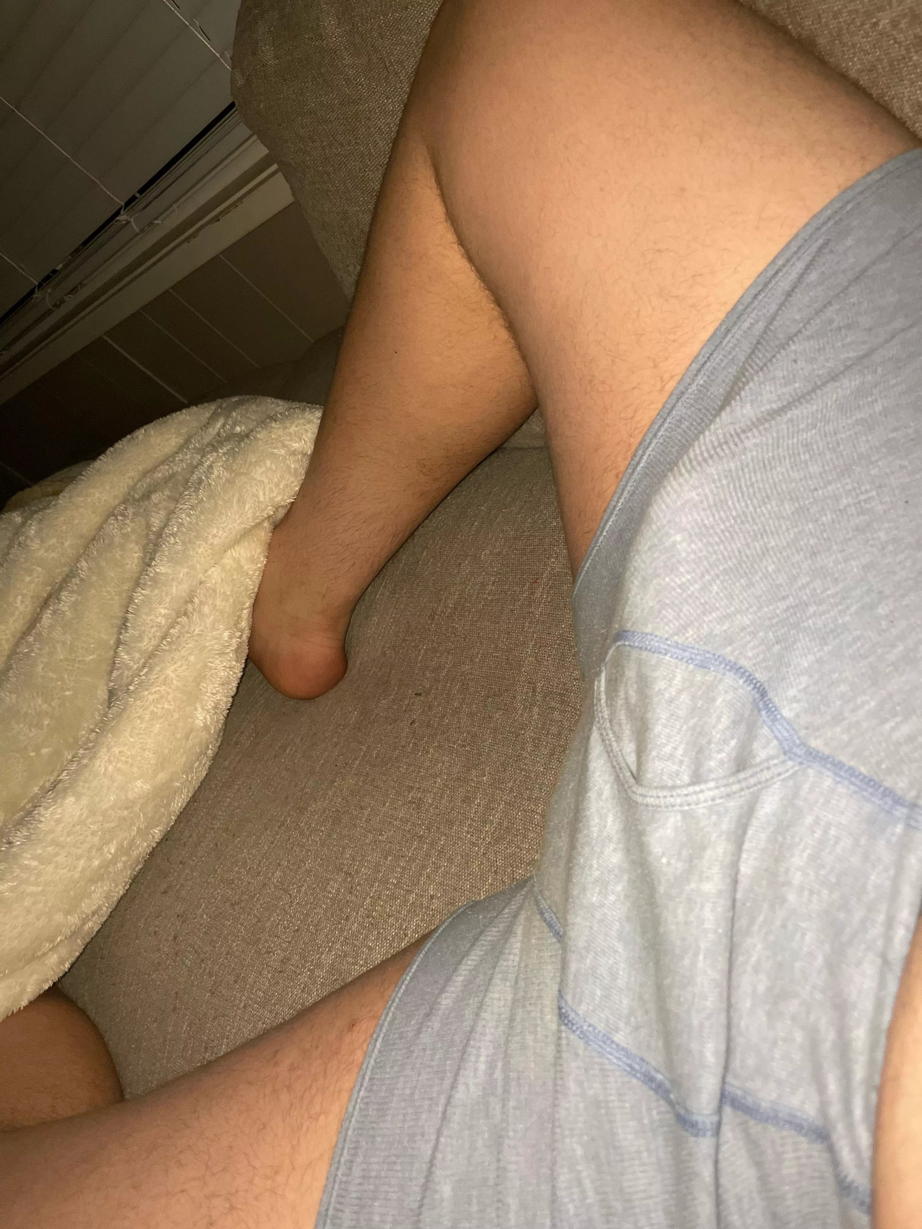 How’s my imprint? This 6’5 man needs a tight ass