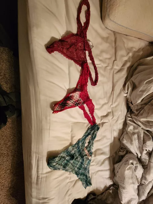 I don't know which ones to wear, they are my wifes dirty thong🥵🥵