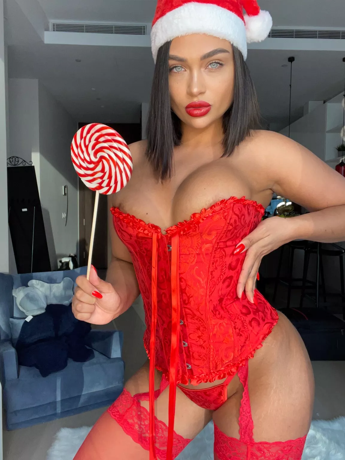 I'll be your naughty baby