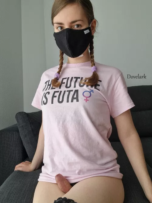 It's 2023. Yes, girls can have dicks!