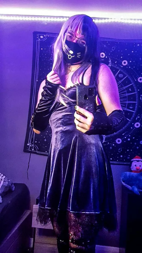 My favourite colour is purple, does it look good on me? 💜