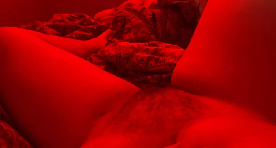 my only use is presenting my cunt to daddies who ask for it