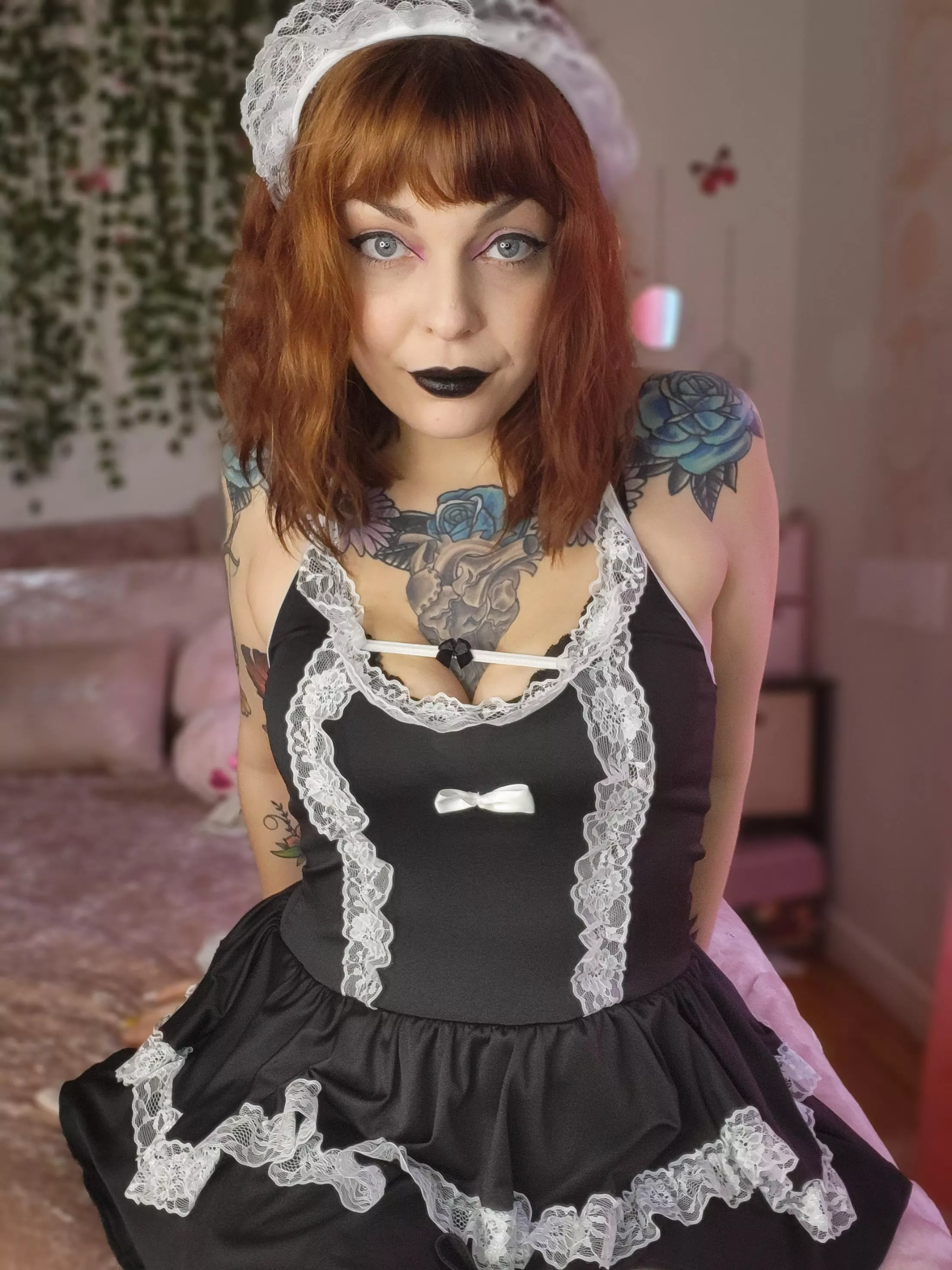 Naomi Cakes (@naomicakes69) [Onlyfans]