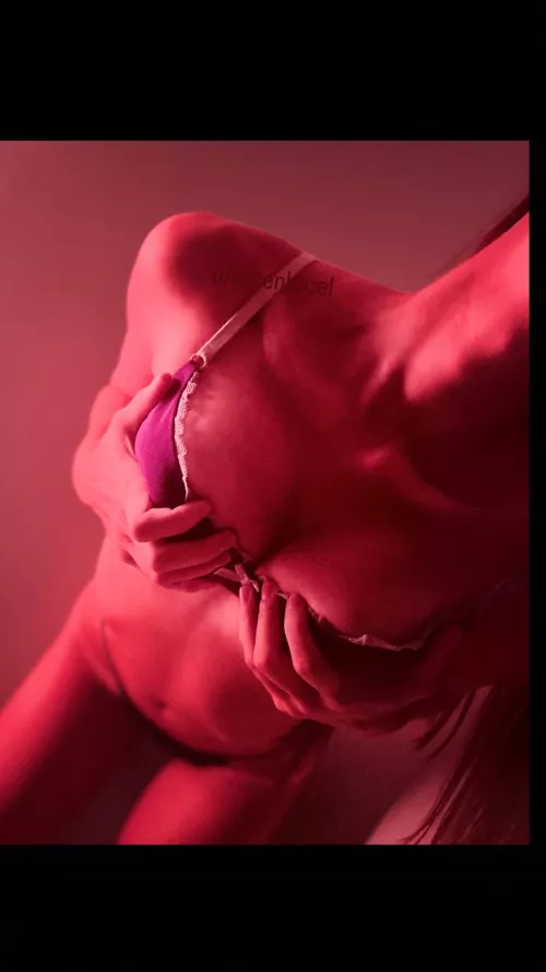 [OC] Would you want to replace my hands with yours?💗