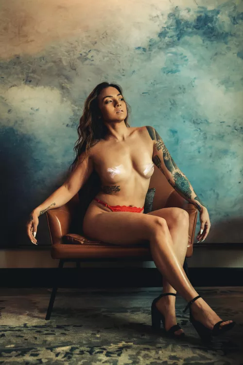 OMKD | P - She slay like a queen. Model - Janise