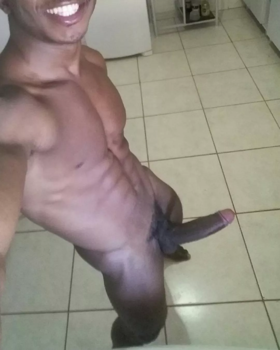 Pretty boy with a pretty dick 🍆