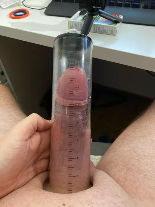 Pumping liveon cam. Link in the comments 😉