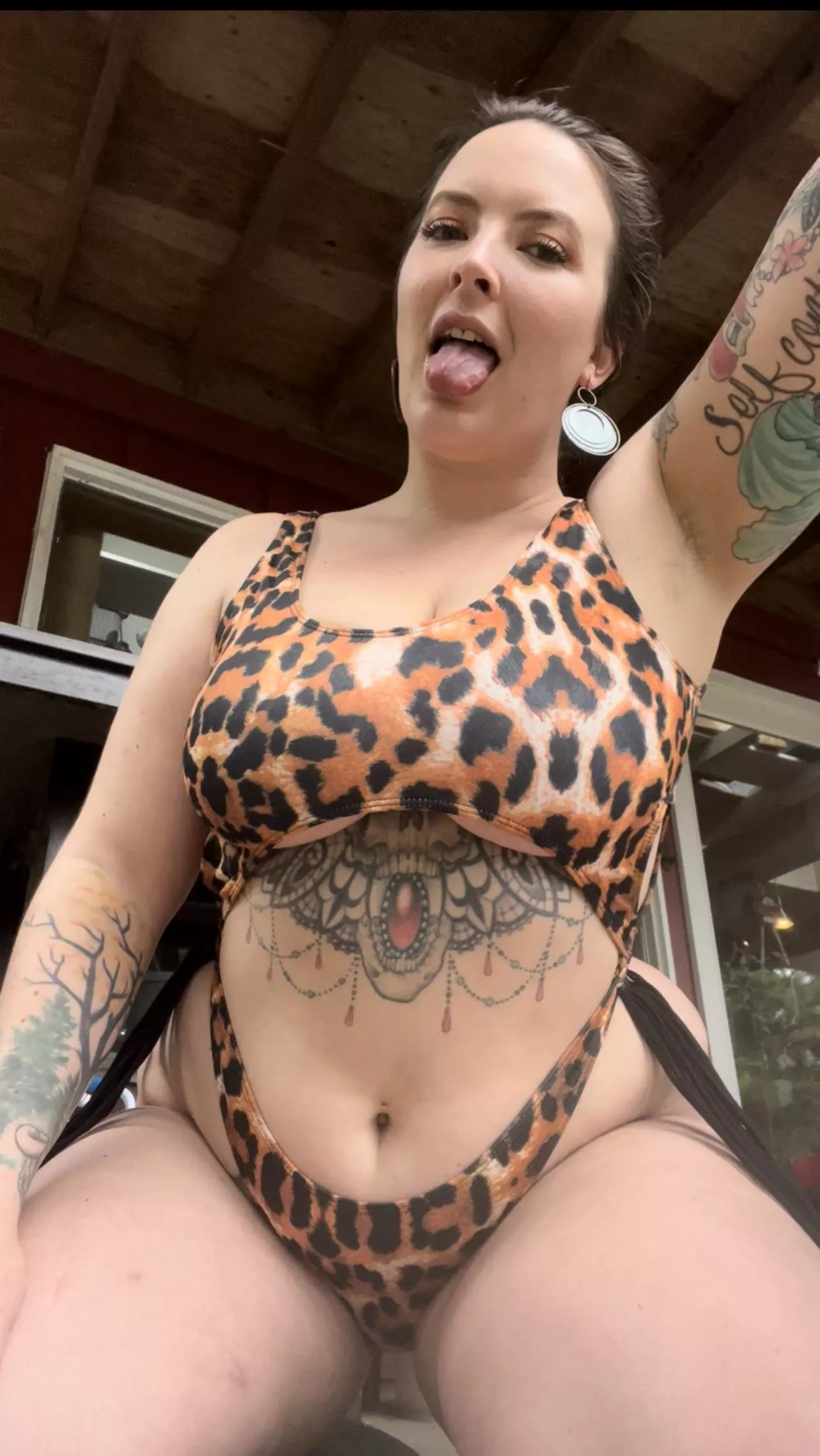 Purrrr. Your thick kitty is waiting.. Purrrr