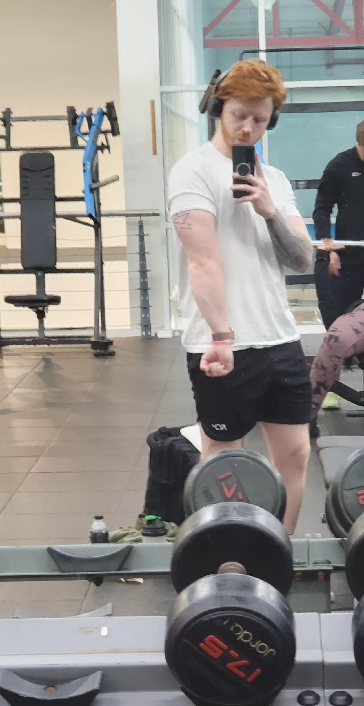 Putting a lil size on em