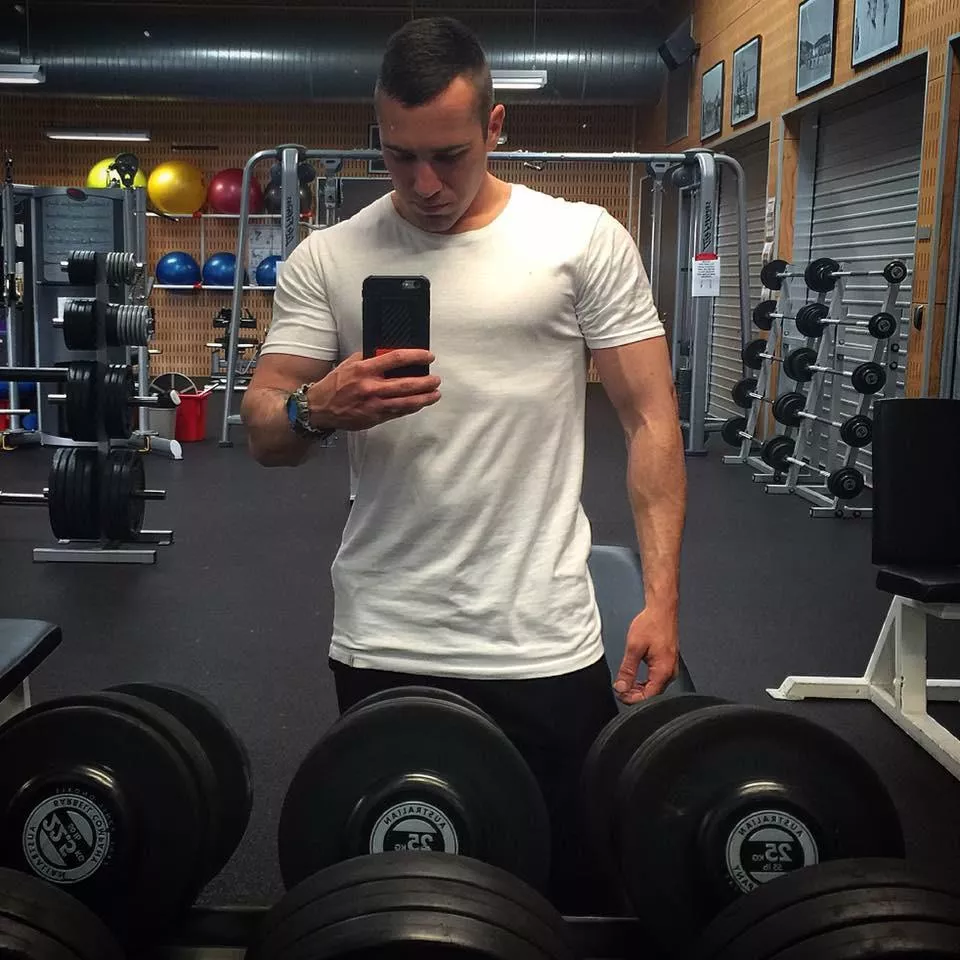 Recently single. 24 aus. Hit me up!