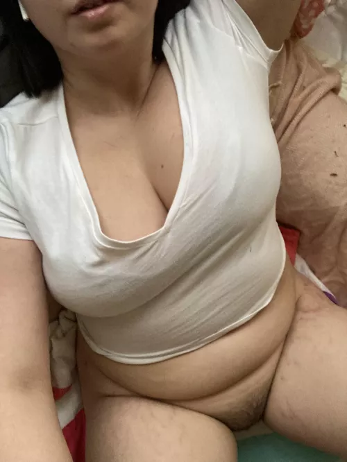 Rest your head on my pillowy body ♥️