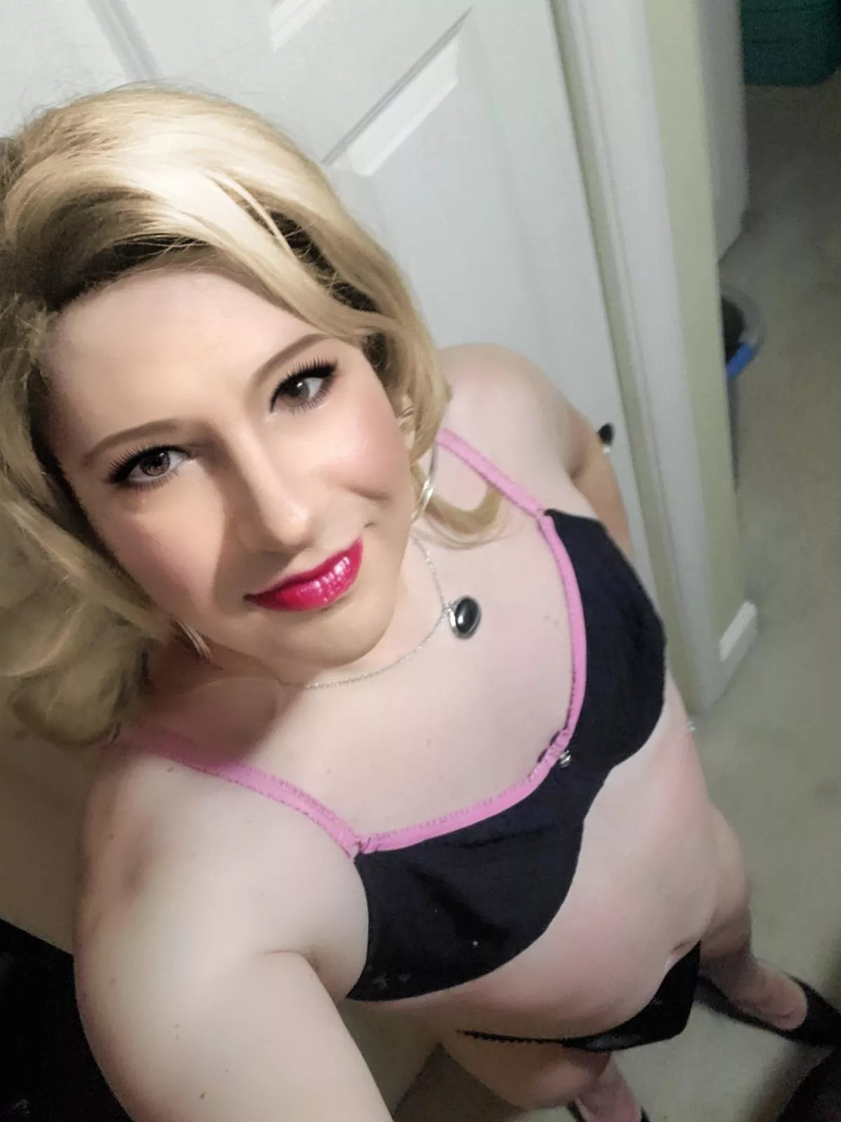 Sunday selfie with a smile and a stiffie 😅🤏