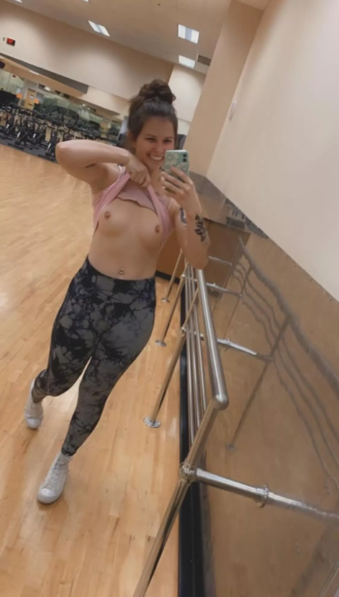 Sweaty titties