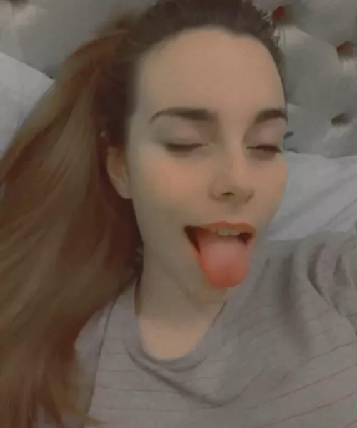 the number of likes is the number of guys that will fuck my throat