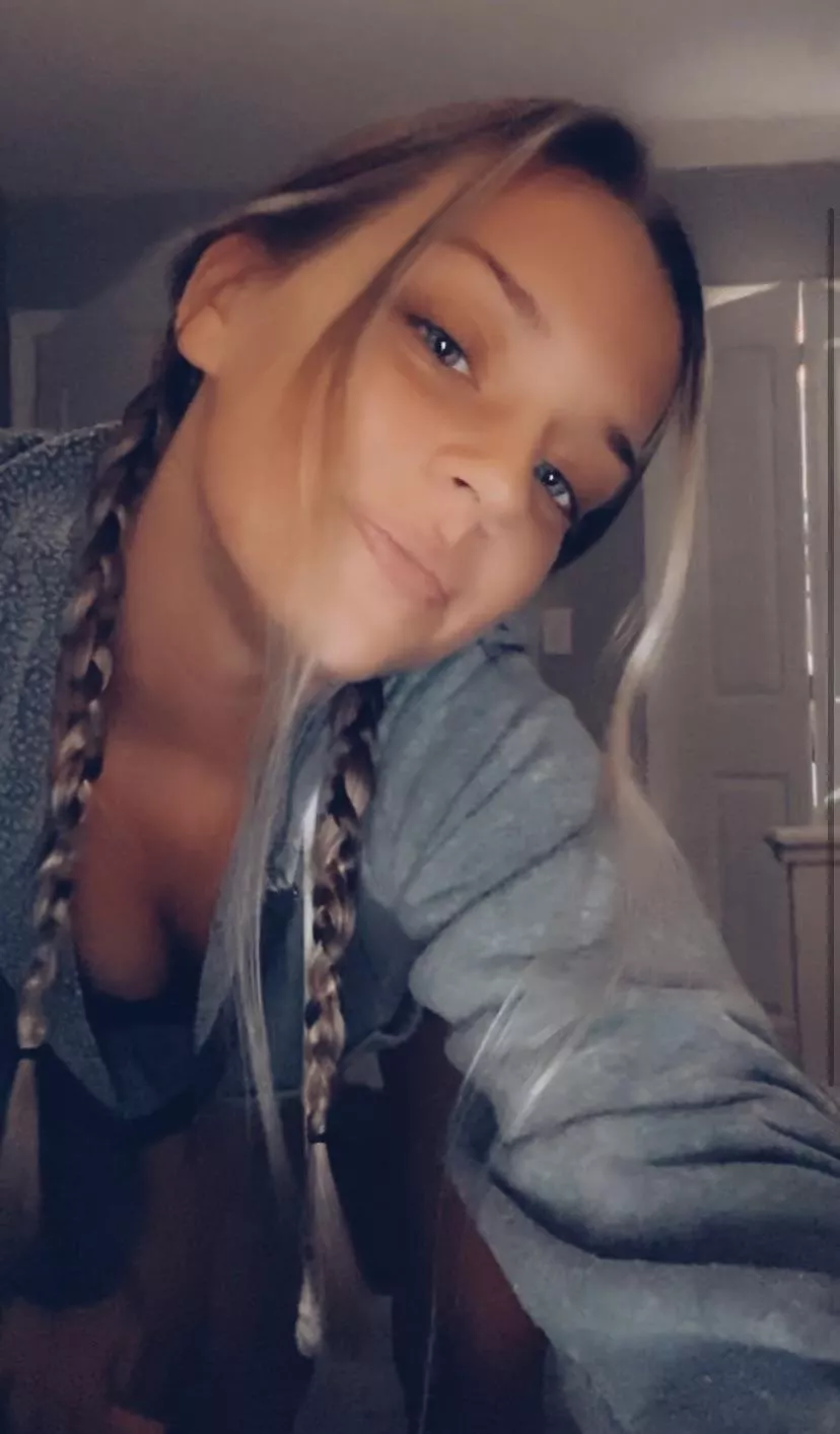 They’re falling out 🤪