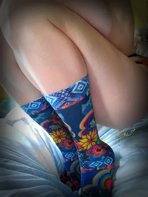 Think you can handle these crazy socks? 😜 [female]