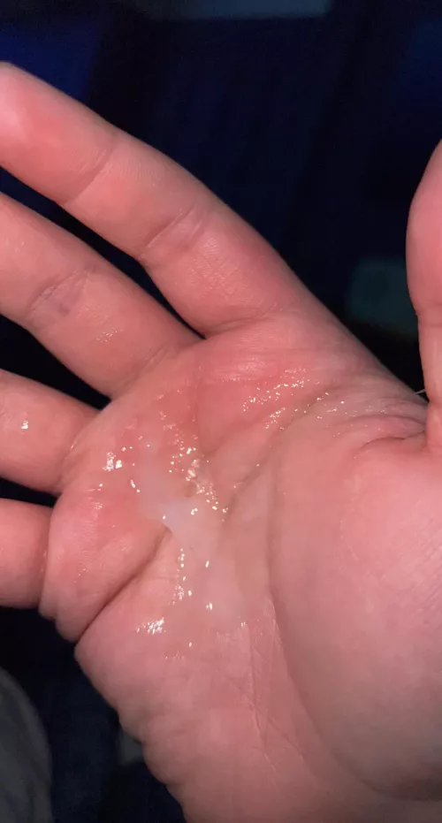 Uh oh … 🖐️ 💦