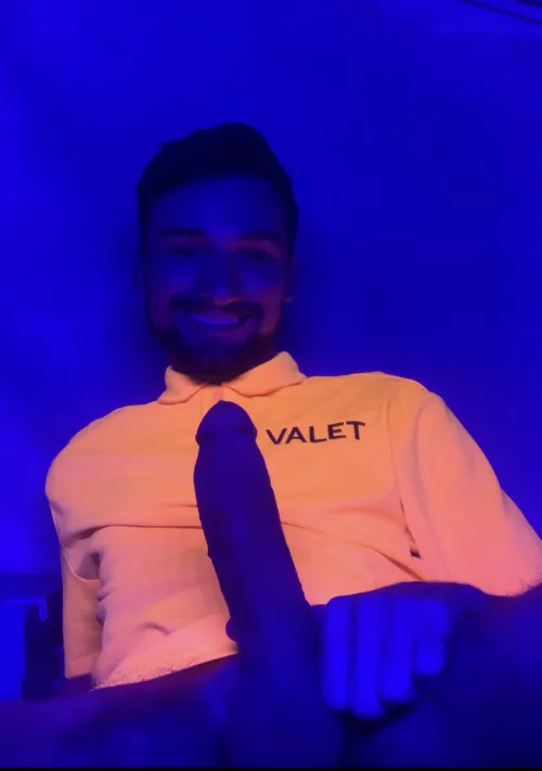 🛑 VALET PARKING ONLY 🛑