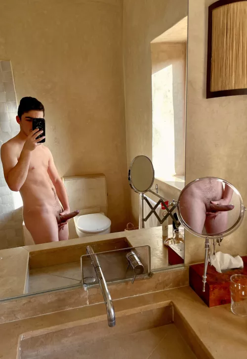 Wanna workout together? 😜 (DMs open)