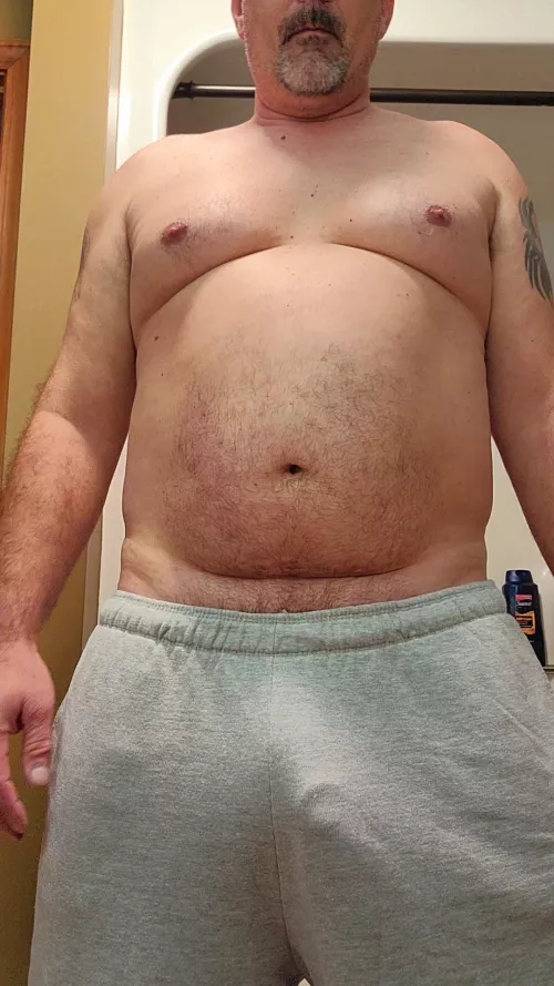 Who doesn't love gray sweatpants