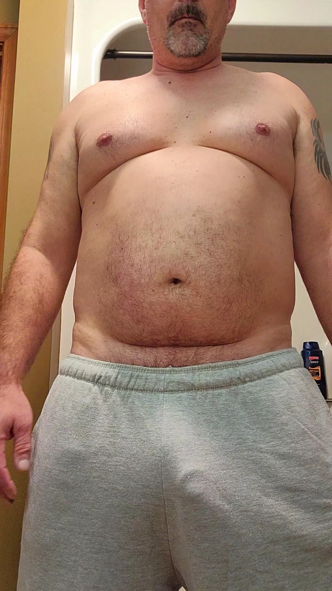 Who doesn't love gray sweatpants