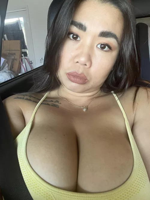 Would you keep me company 🥺🥺🥵🥵🥵