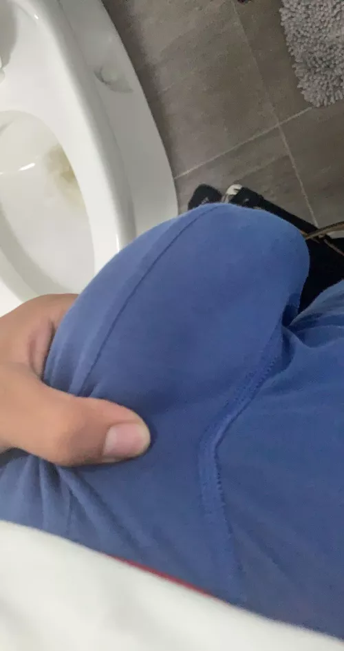 Y’all like blue boxers ?