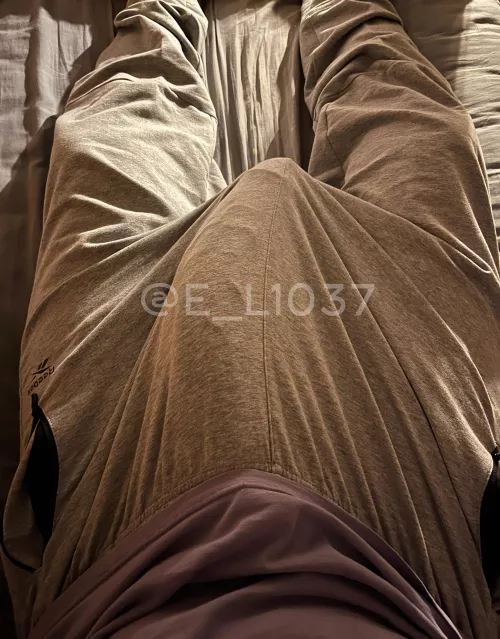 Y’all like sweatpants?