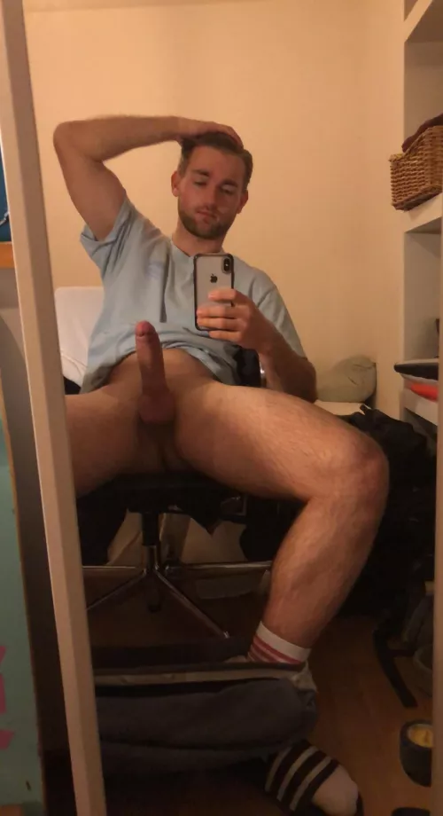 Your nudes are sare with me