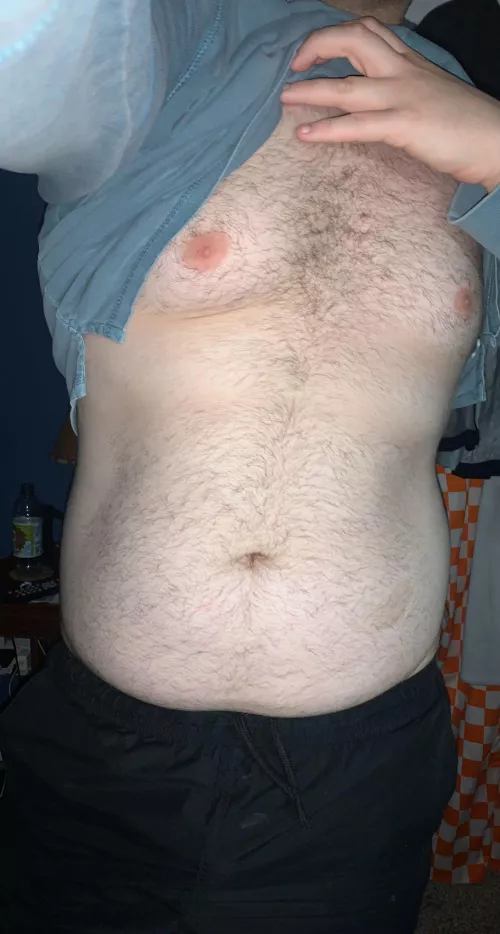 19 M cub, looking for anything. Chubby, fit, hairy, smooth, big dick, small dick, don’t care…just wanna jerk off 😜. I’ll show face on Snapchat. Dm for @. Face is preferred.