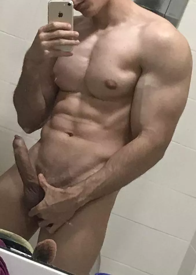 [22] on your knees… 😏