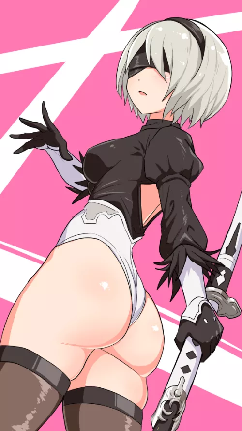 2B's tight tush (cougar)