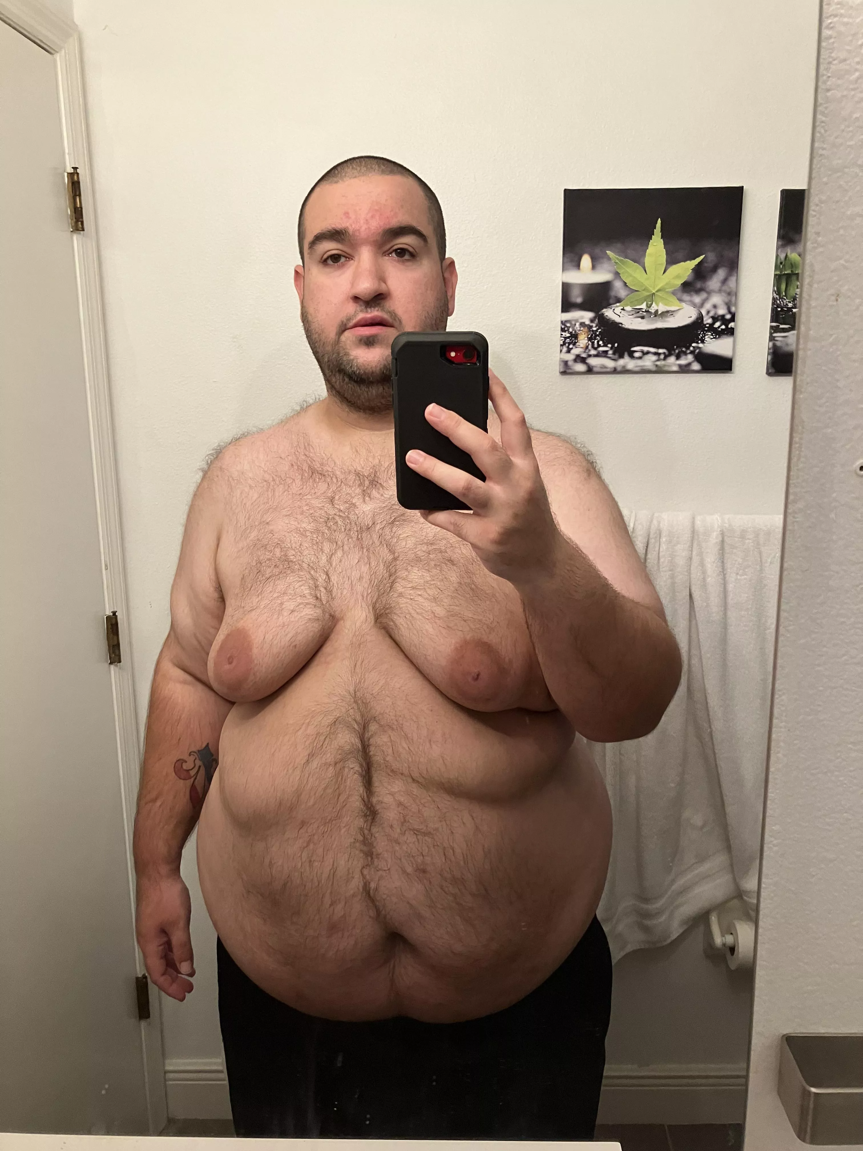 30 bottom looking for friends