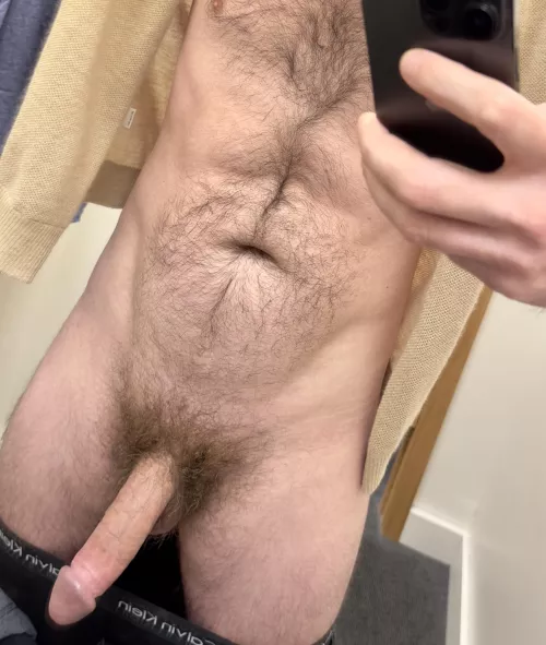 [31] Day 8 - I shopped til I dropped my pants for you. 🥳