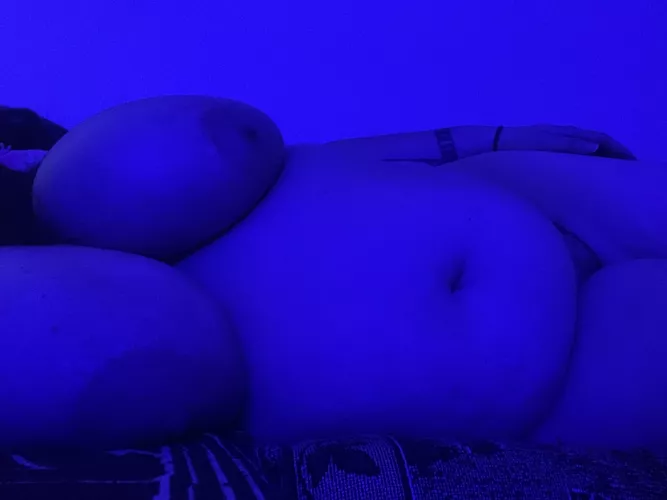 39F, 245 lbs, 5’ 3”. Chores complete, nerd time unlocked.