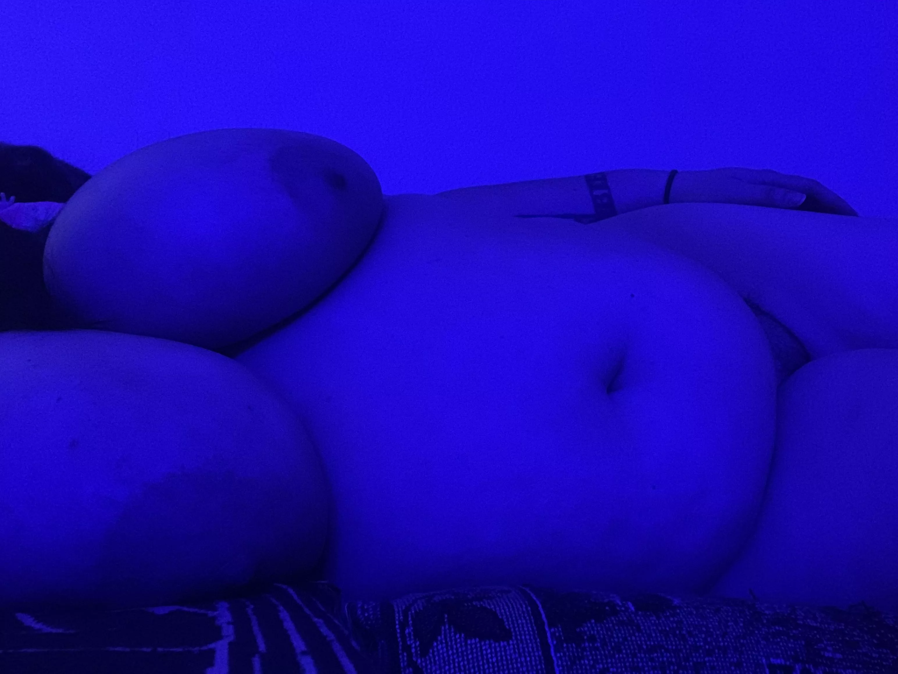 39F, 245 lbs, 5’ 3”. Chores complete, nerd time unlocked.