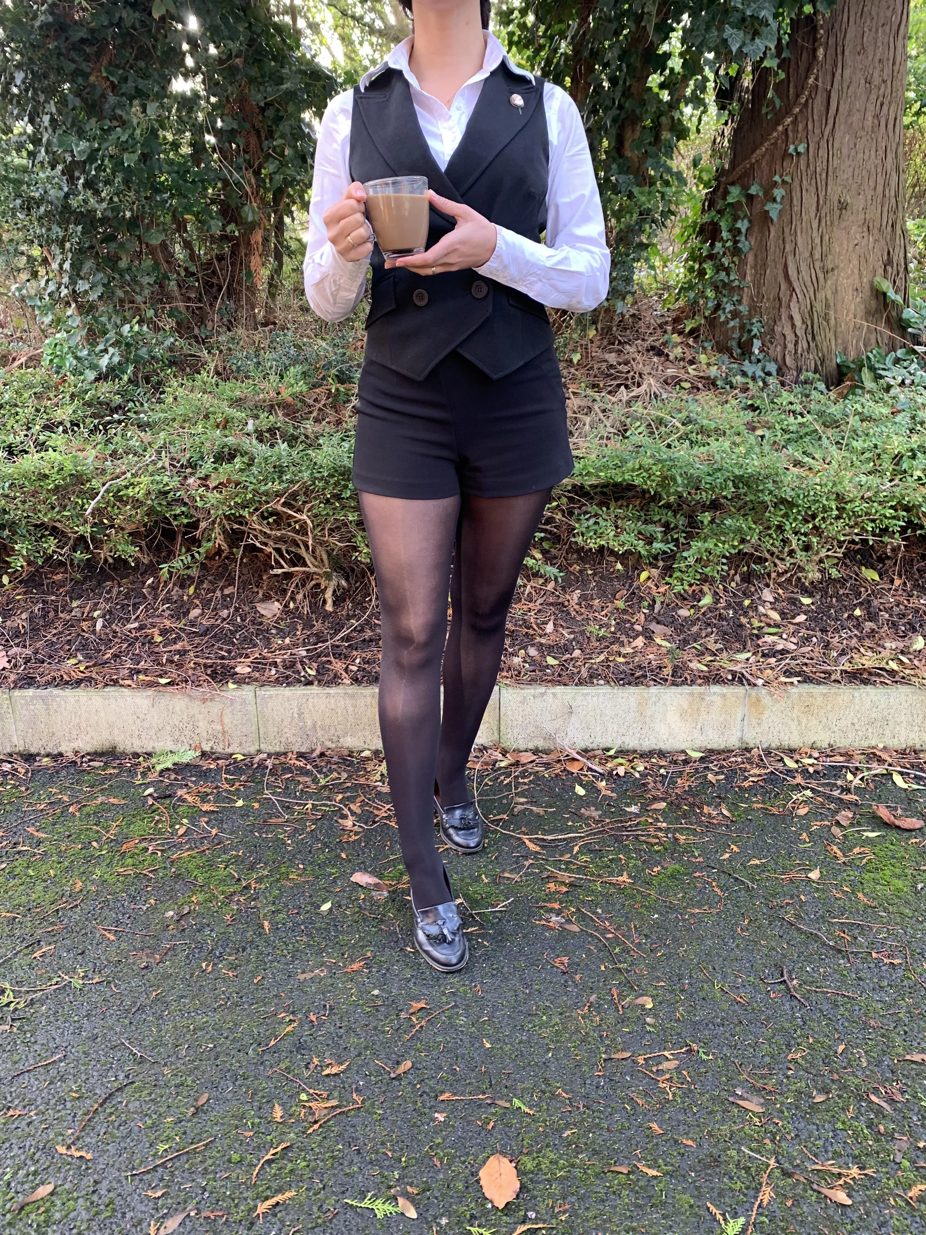 Aaaaaaaand back to office trouble! Have you missed me? Sorry have not been feeling too well! Will try to respond to the well wishers in my dms as soon as I can x and yes! I missed you too😉