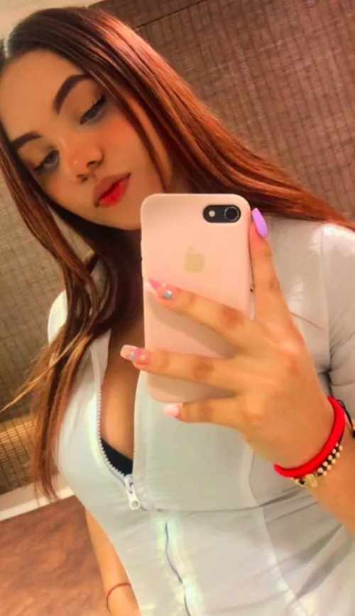 am i hot enough to catch your attention?