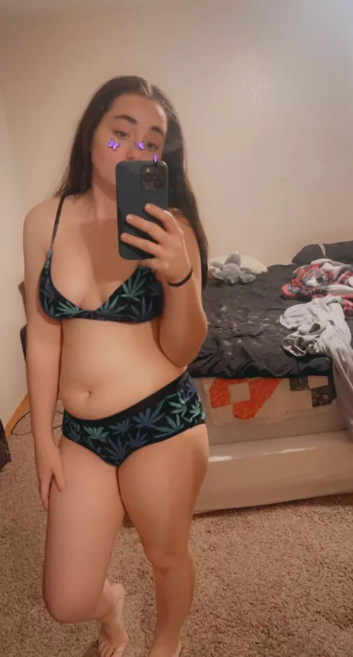Anyone wanna trade for my gf? (19)