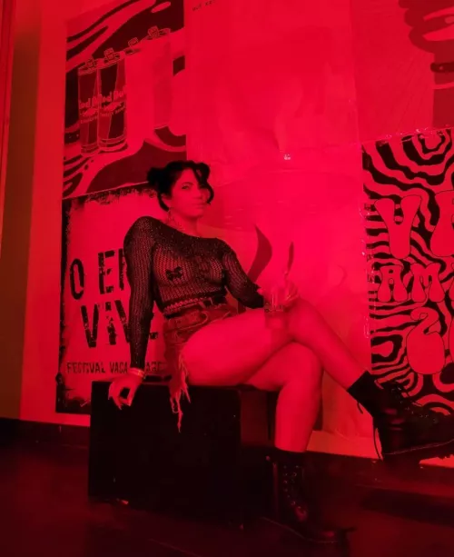 can i be your submissive goth gf?