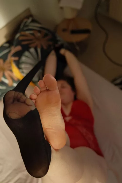 can you help me to take off them?