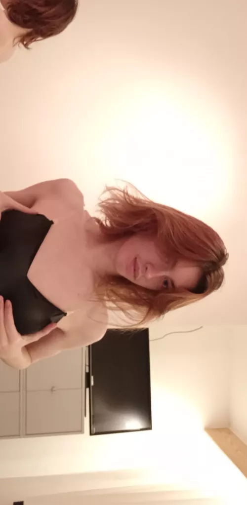 cute femboy bunny wants some validation 👉👈